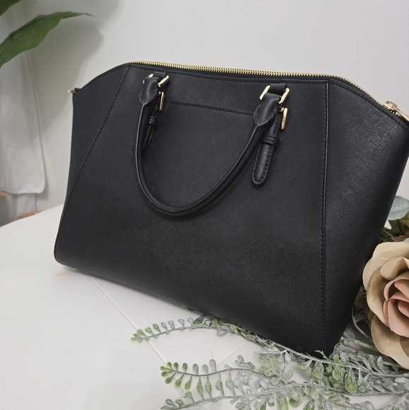 Michael Kors Black Handbag - Picture 3 of 7